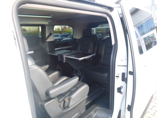 Fahrzeugabbildung Opel Zafira Life 2.0 D Tourer M L2 >AUT/AHK/Tisch<