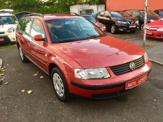 Volkswagen Passat 2.3 V5 Comfortline SYNCRO**KLIMA**1.HAND*