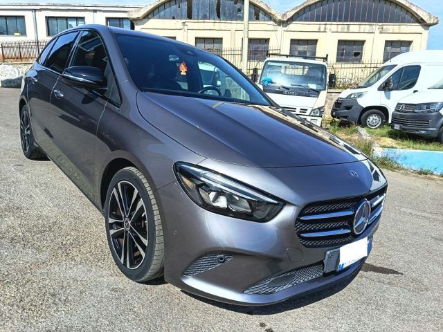 Mercedes-Benz MERCEDES-BENZ B 180 Automatic Business Extra imagem 2