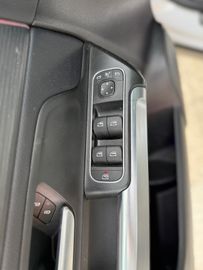 Mercedes GLB 200 - 12
