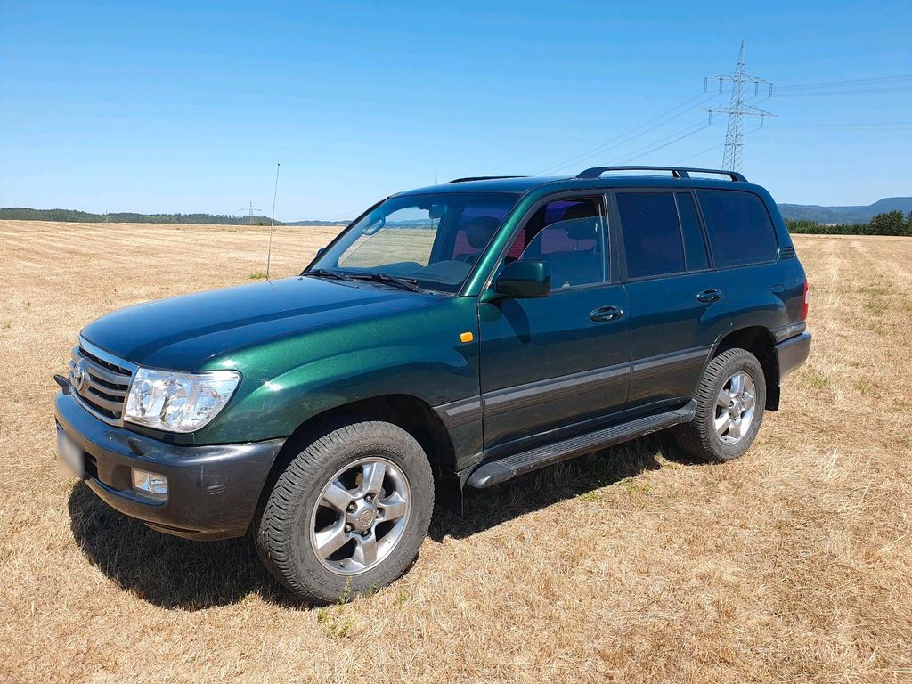 Image of Toyota Land Cruiser