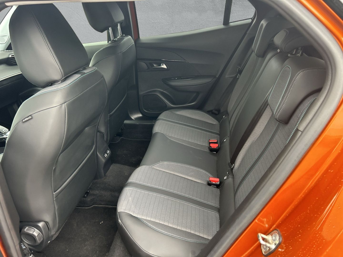 Fahrzeugabbildung Peugeot 2008 Allure 1.2 PureTech 130 EU6d GT- Line *AHK*