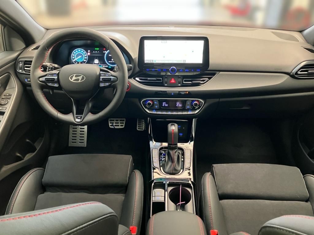 Fahrzeugabbildung Hyundai i30 5-Türer 1,5 T-GDI 7-DCT N-Line 2xKlima KAM