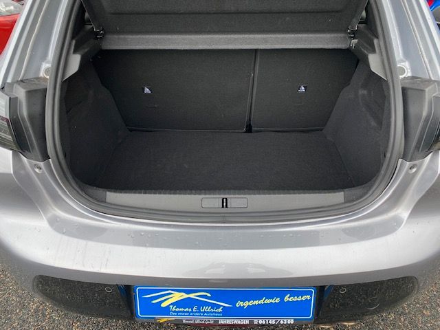 Fahrzeugabbildung Peugeot 208 GT MildHybrid 145 e-DSC6