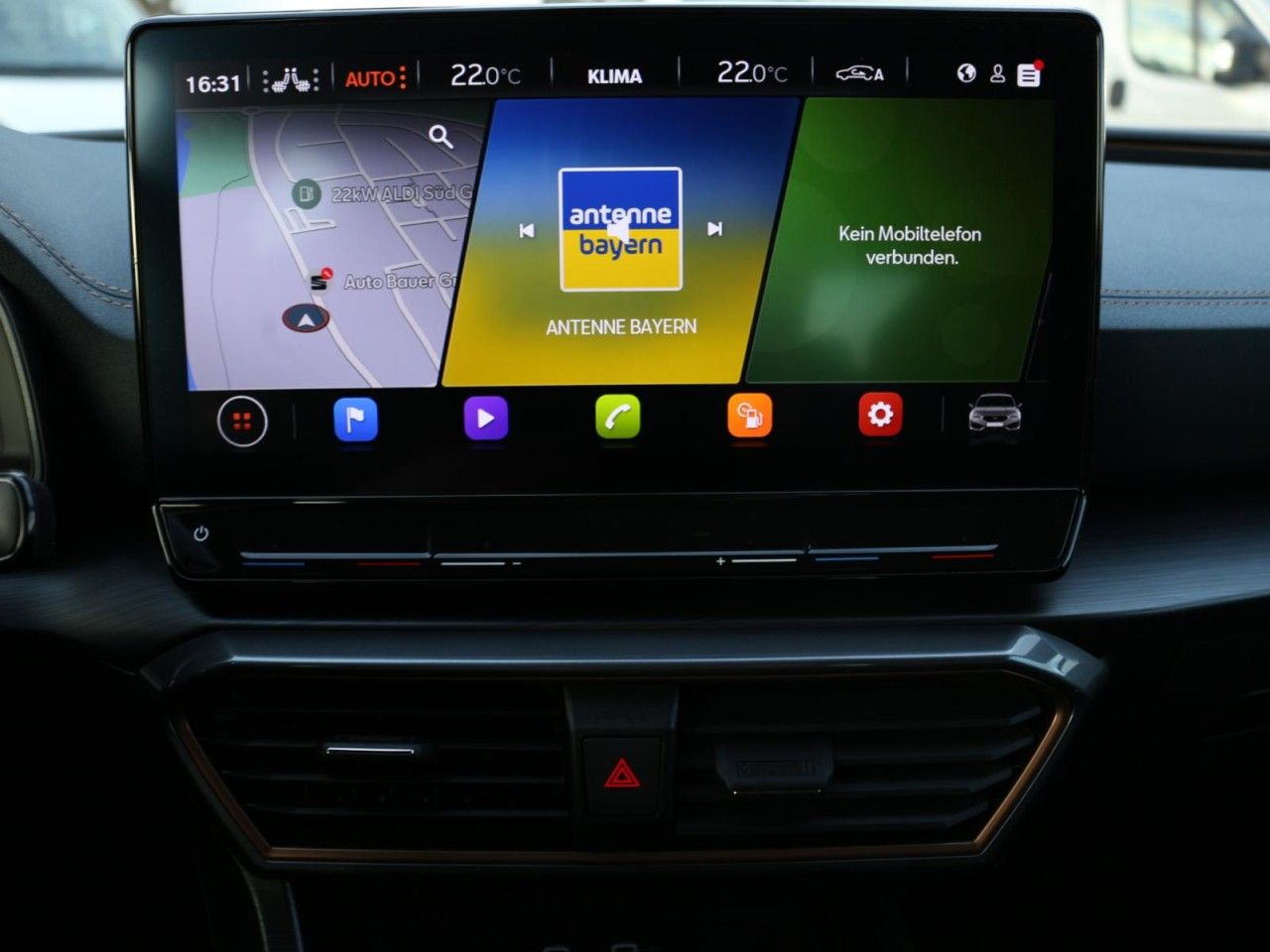 Fahrzeugabbildung CUPRA Leon VZ 2.0 TSI DSG