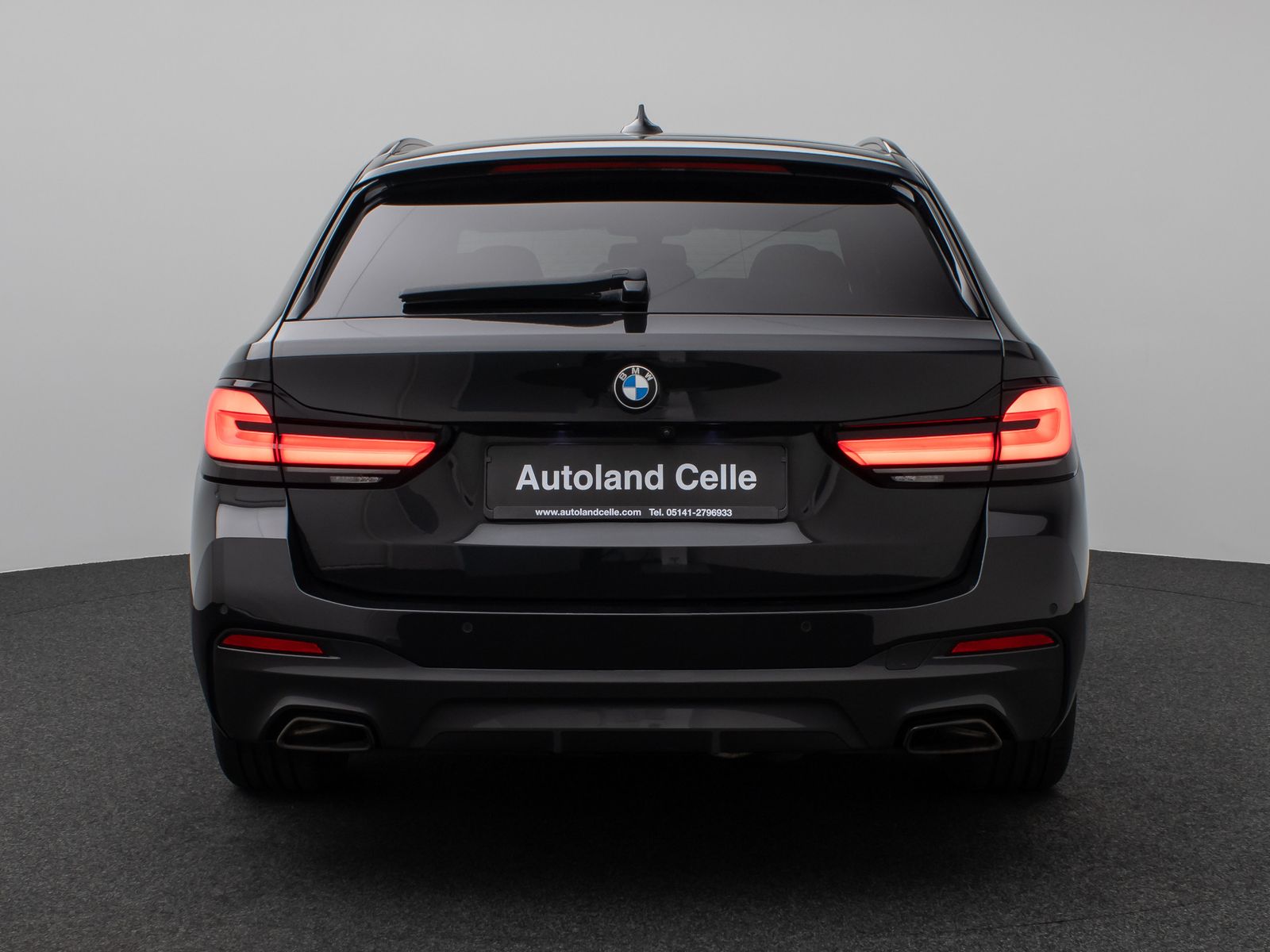 Fahrzeugabbildung BMW 540d xD M Sport Panorama Kamera Laser HUD AHK