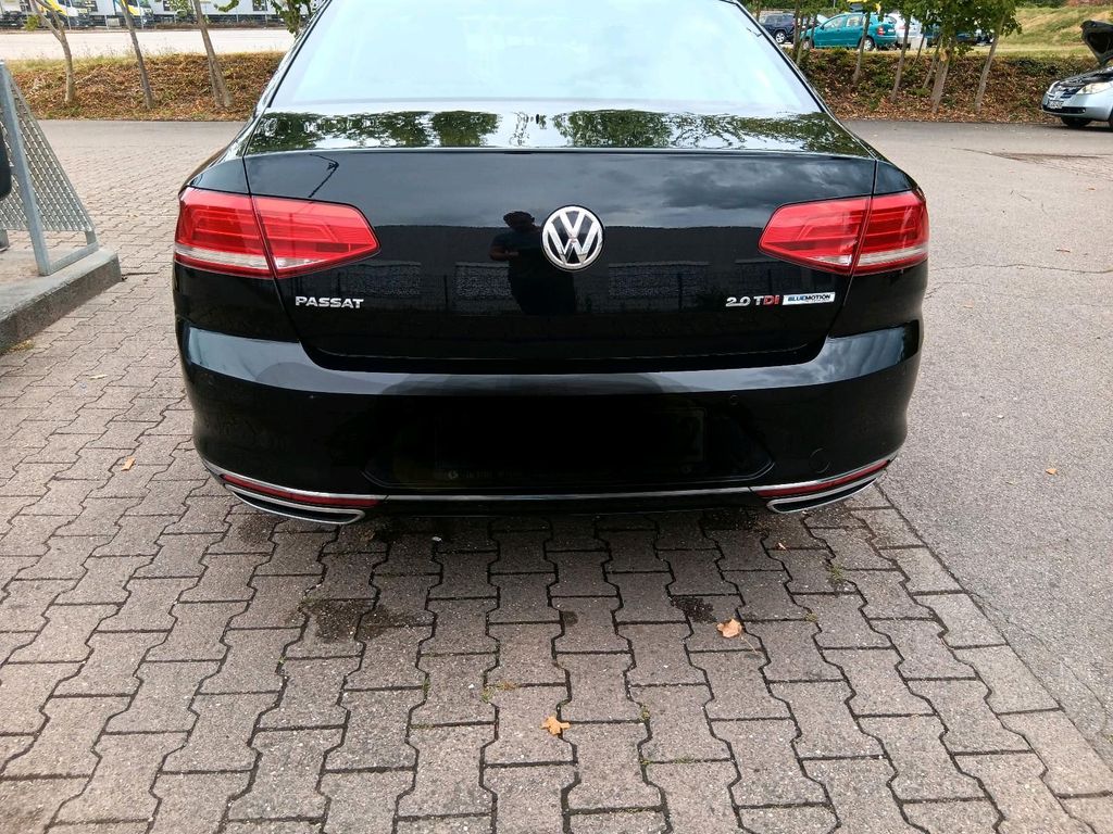 Image of Volkswagen Passat