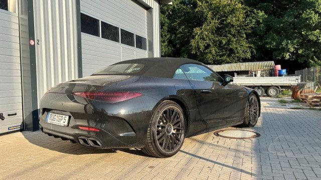 Fahrzeugabbildung Mercedes-Benz SL 63 AMG Roadster 4 Matic +