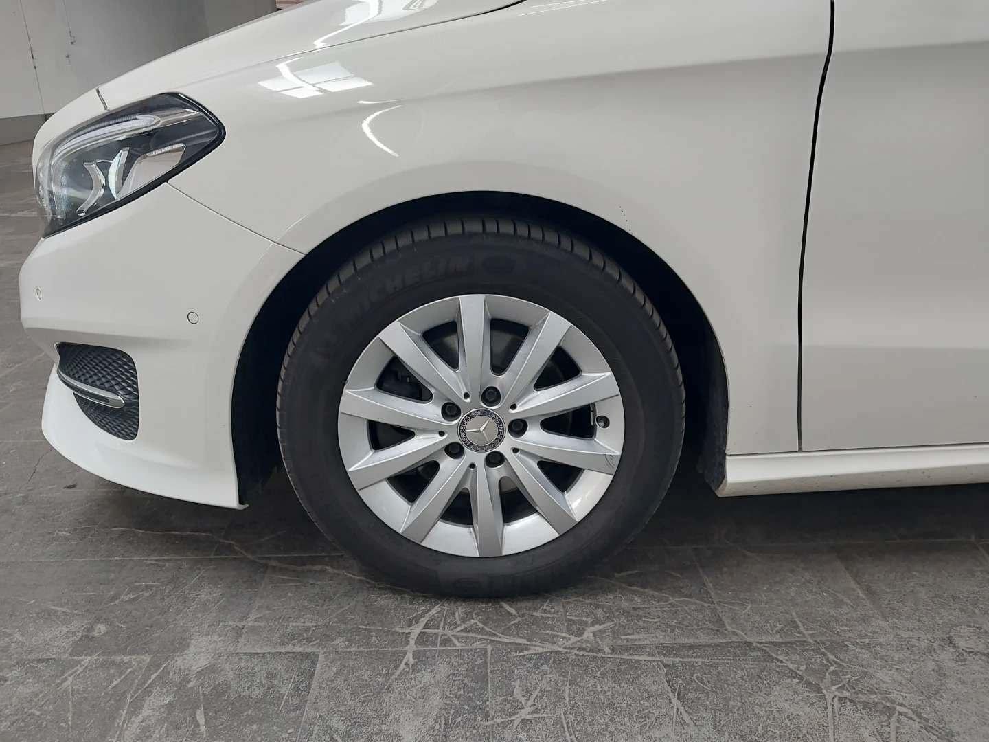 Mercedes-Benz B 180 Xenon Scheckheft Rückfahrkamera Style