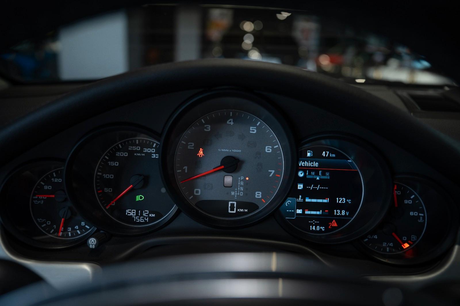 Porsche Panamera 4S 4.8 V8 | 400 ch | BVA | Cuir électrique à mémoire | Sièges chauffants avant/arrière | Toit ouvrant | Caméra de recul | Bi-xénon