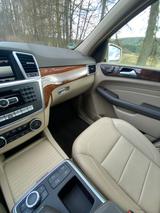 Mercedes-Benz ML 350 BlueTEC 4MATIC - - mit Diesel-Antrieb: Beige, Leder