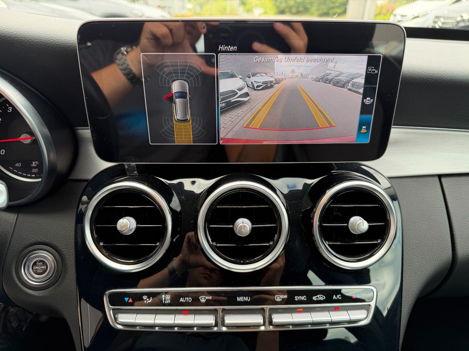 Fahrzeugabbildung Mercedes-Benz C 180 T Avantgarde MBEAM+Distr+R-Kamera+LenkAssi