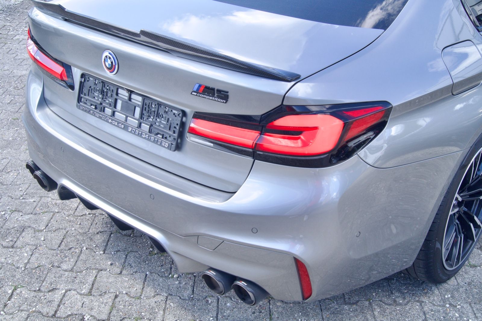 Fahrzeugabbildung BMW M5*AKRAPOVIC ANLAGE+CARBON+MOD.2019