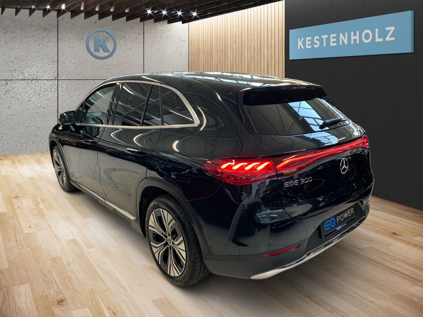 Mercedes-Benz EQE 300 SUV AHK MEMO 360°KAM DISTR SHZ LED foto 5