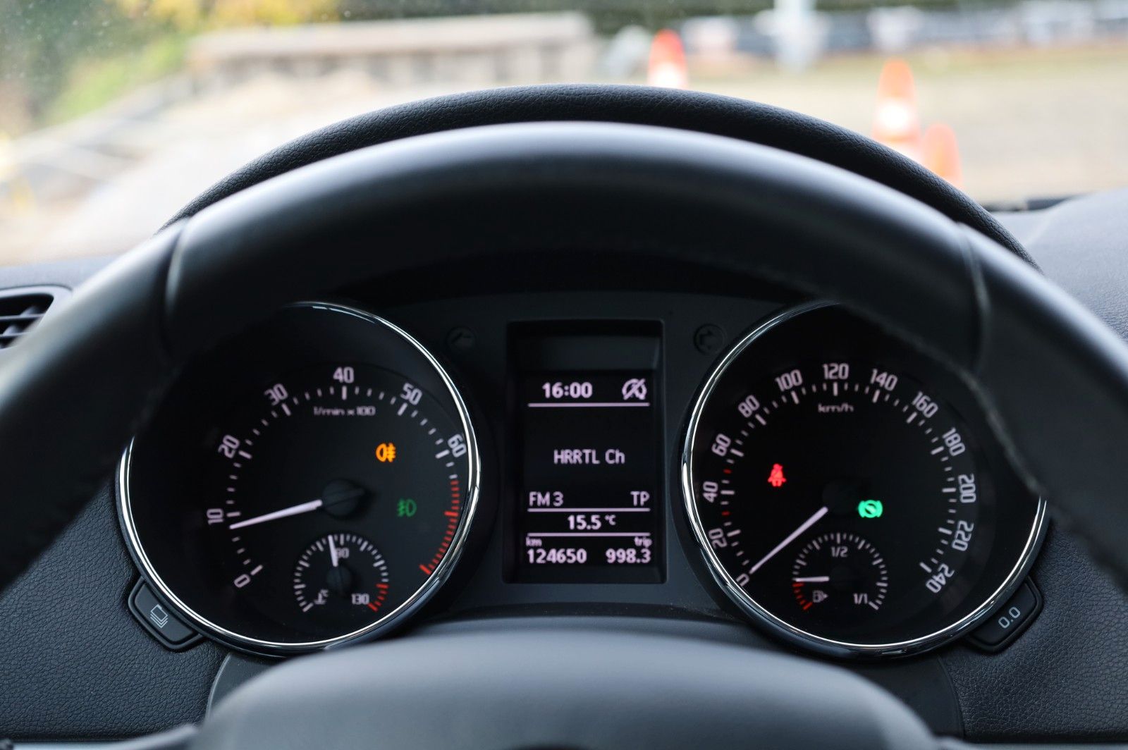 Fahrzeugabbildung SKODA Yeti 1.4 TSI Ambition *DSG *SHZ *PDC *Sunset