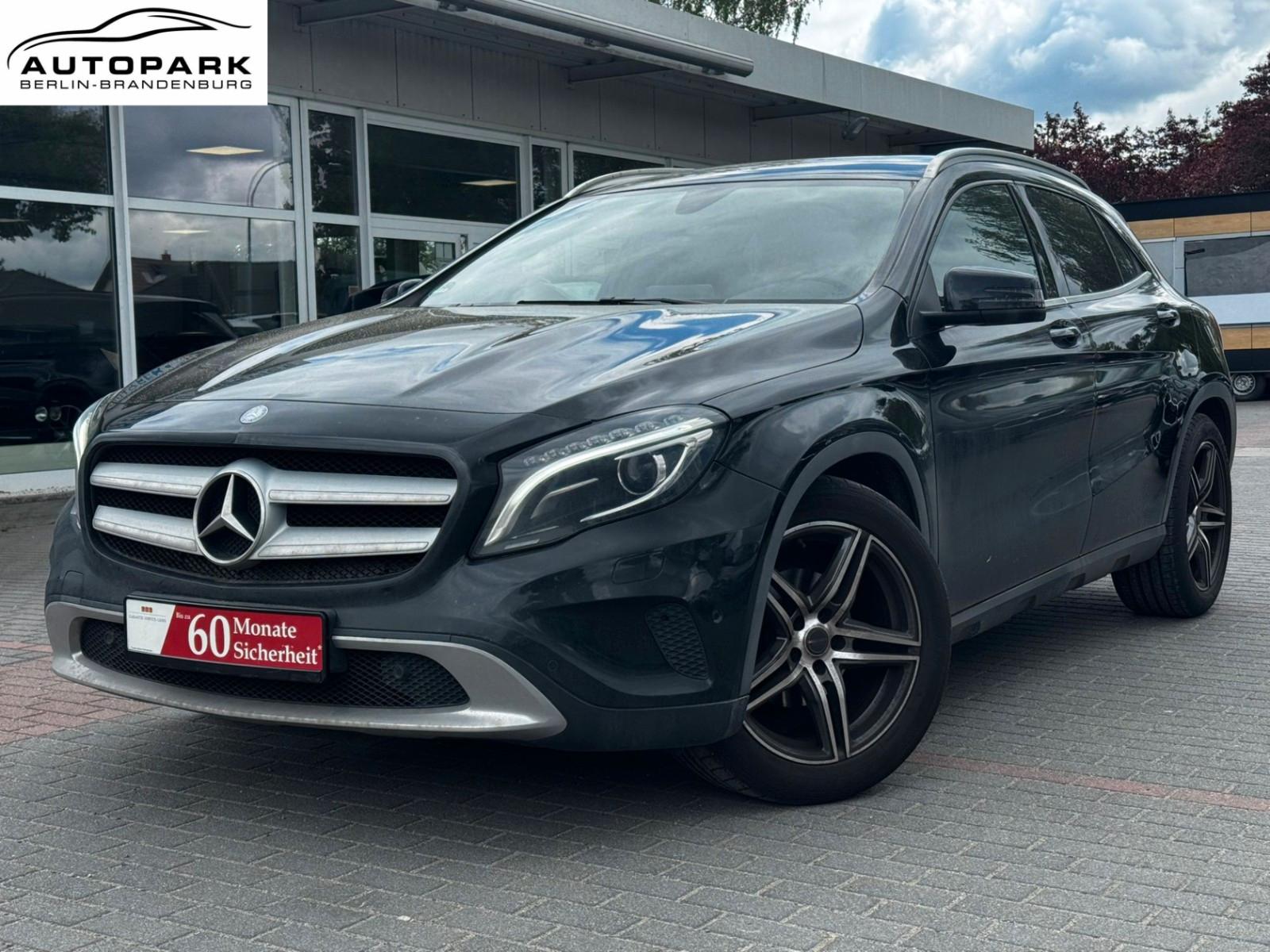 Mercedes-Benz GLA 200 Urban 156PS 7G-DCT*BI-XENON*NAVI*T.LEDER