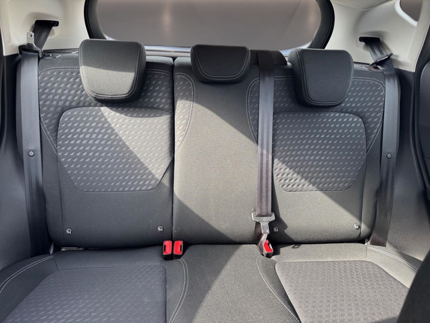 Fahrzeugabbildung Ford Fiesta Titanium SHZ Spurhalteass. Notbremsass. T