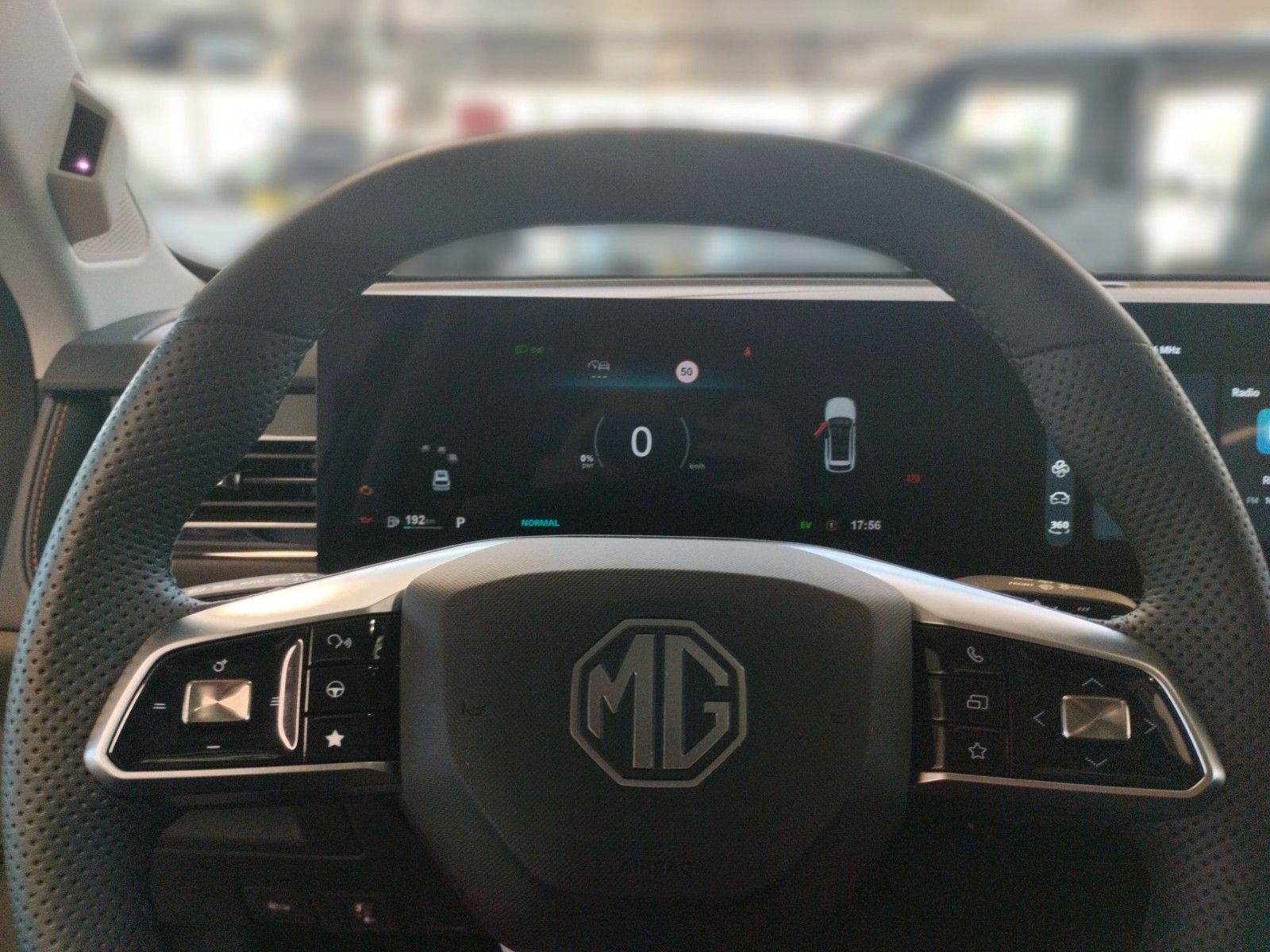 MG HS