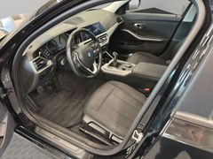 BMW 318 d Advantage Navi LED Kamera