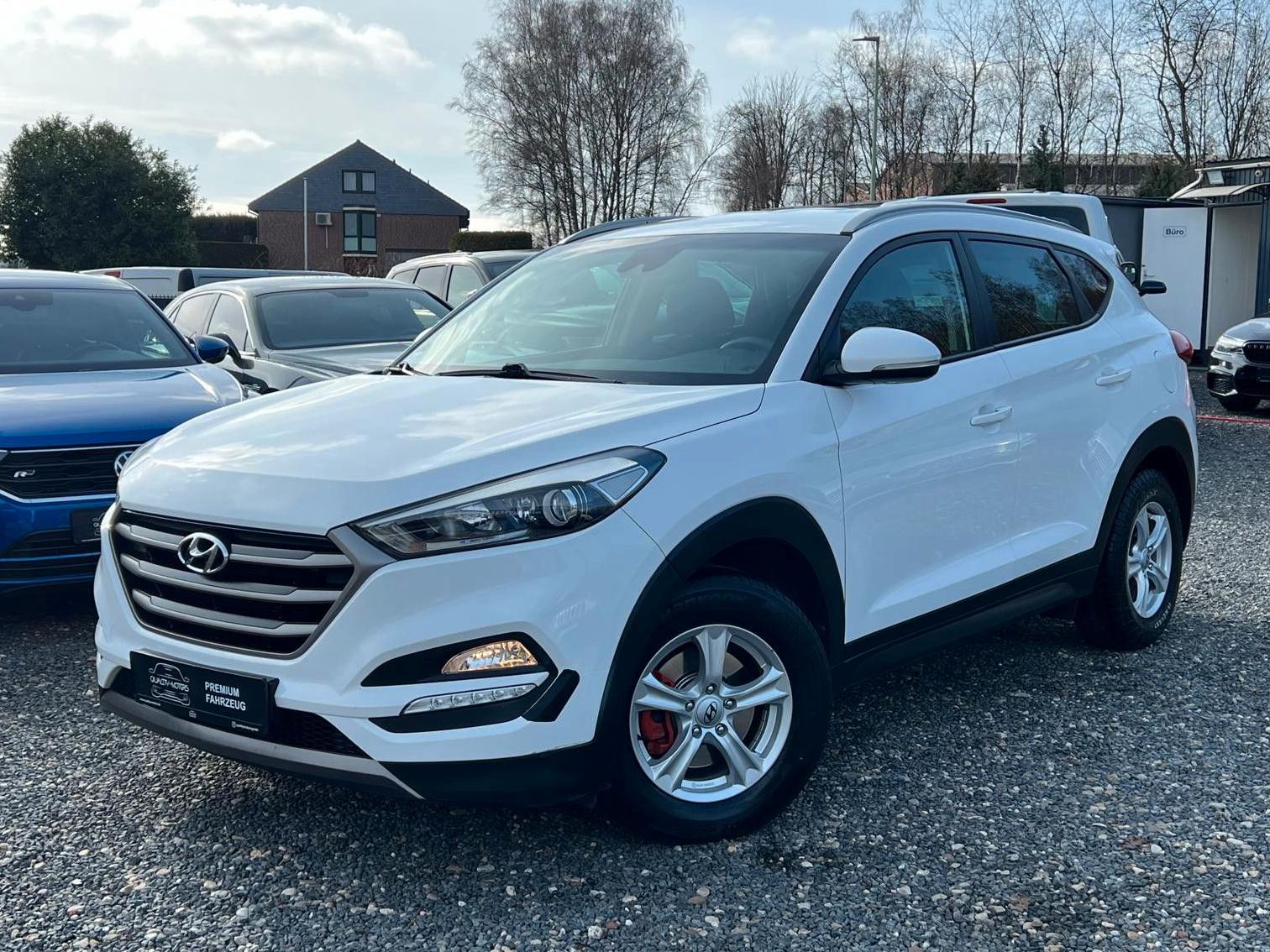 Hyundai TUCSON 4WD-AHK-SHZ-KAMERA-NAVI-KLIMA-DAB
