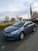 Toyota Avensis - Toyota Avensis aus 2009 mit Diesel-Antrieb