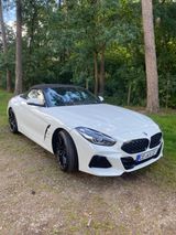 BMW Z4 sDrive 2,0 M Sport absolut neuwertig