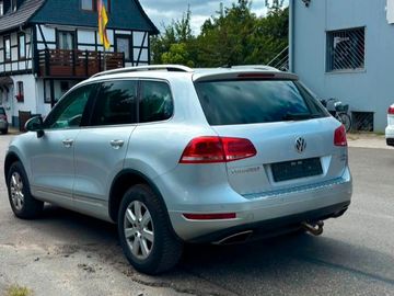 Volkswagen Touareg - 5
