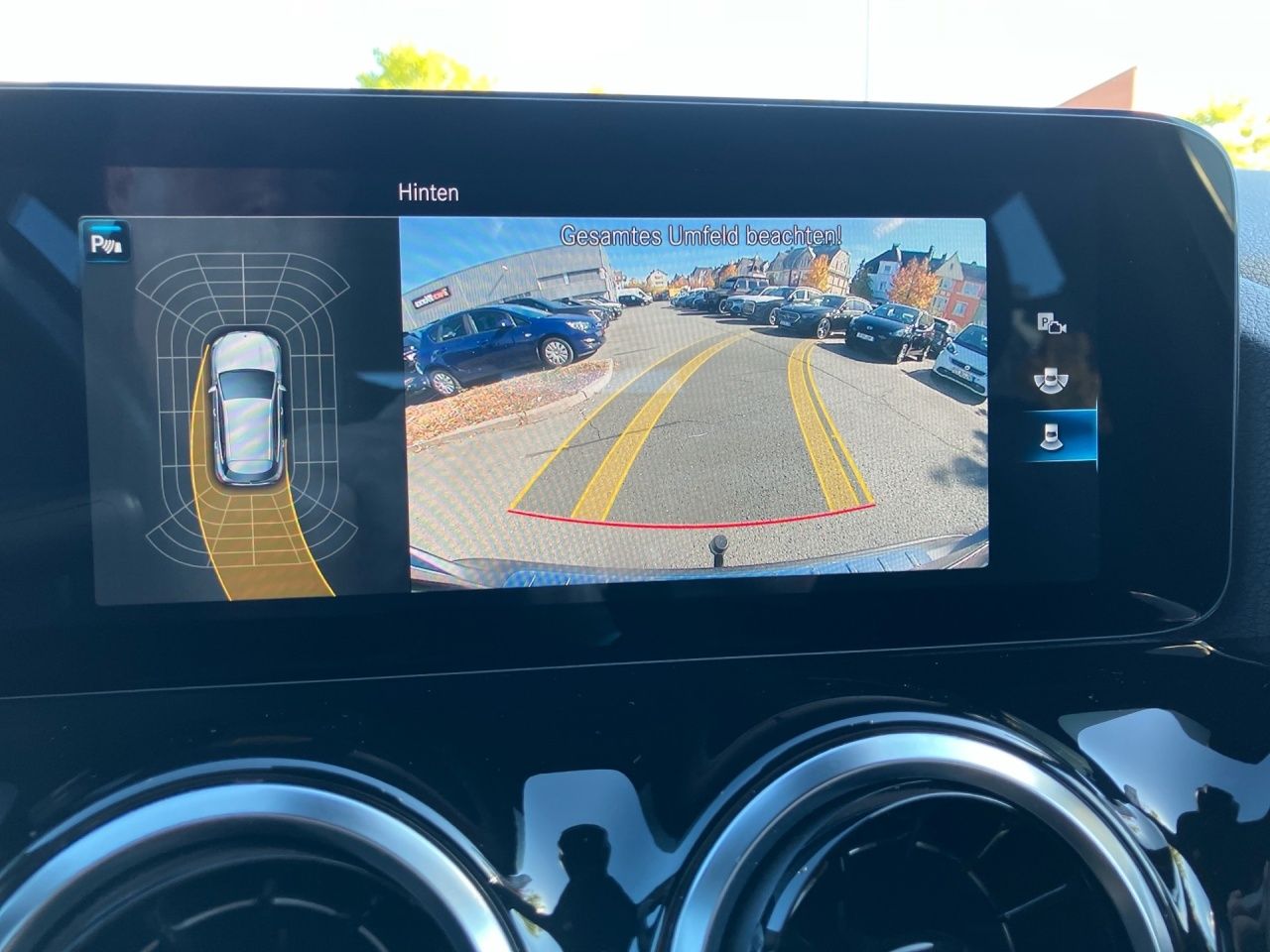 Fahrzeugabbildung Mercedes-Benz GLA 200 Progressive AHK+LED+Kamera+Aug.Rea+Carpl