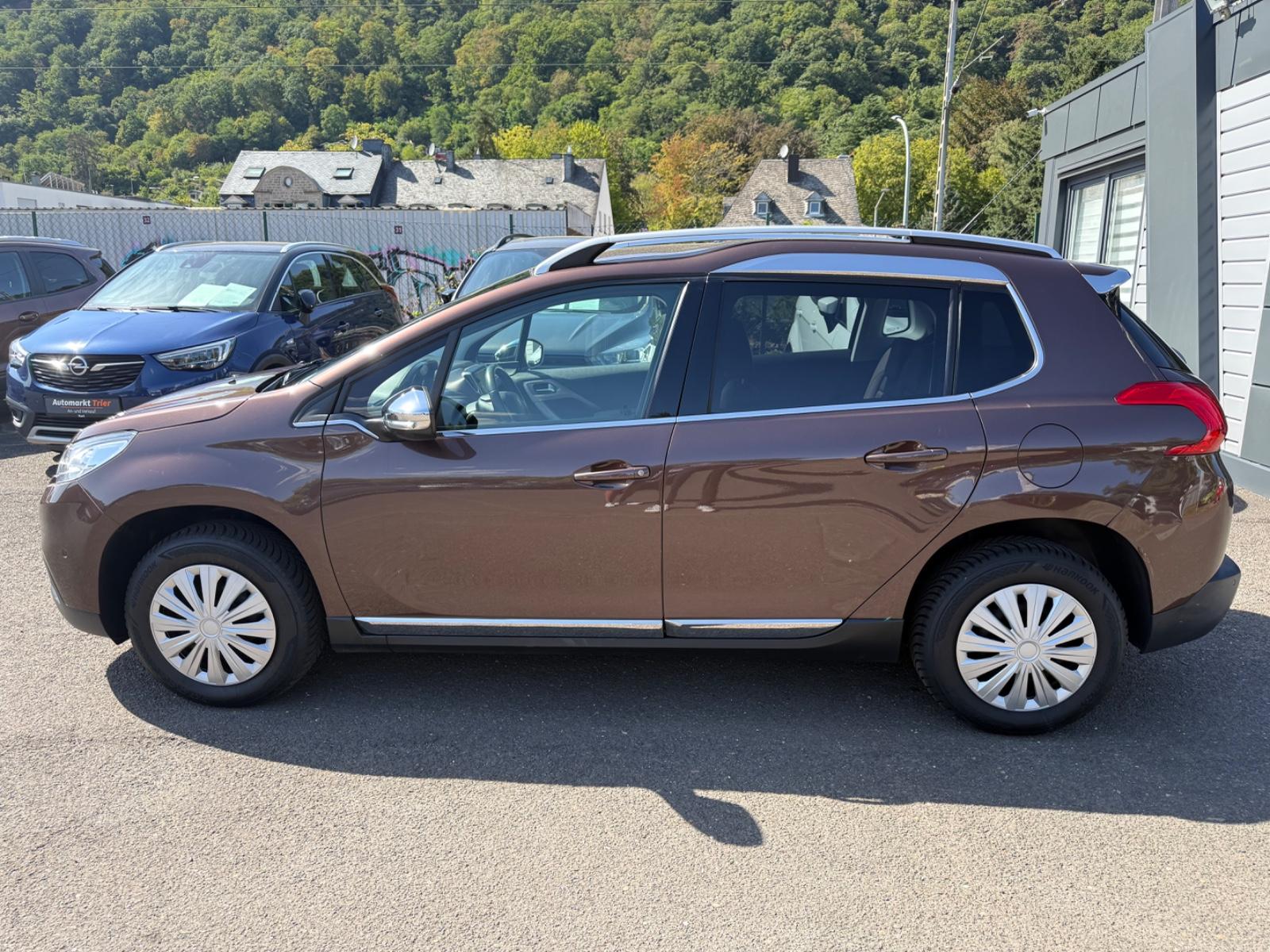 Peugeot 2008 Allure! TÜV NEU! Bordcomputer! Wenig KM!