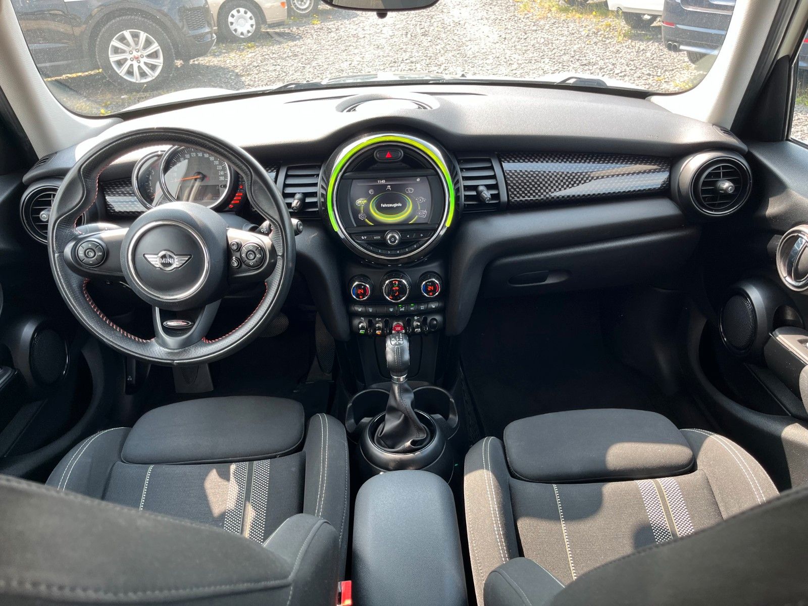 Fahrzeugabbildung MINI Cooper SD Aut. JCW Lenkrad PDC Kamera SPORTSITZE