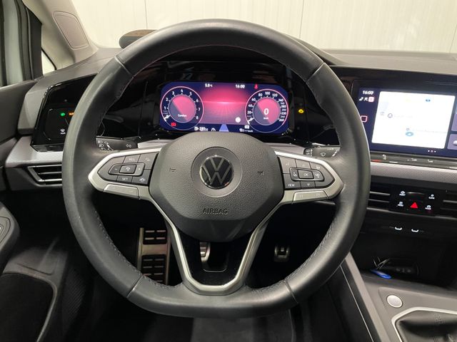 Golf VIII Active 1.5 TSI NAVI LED SHZ PDC
