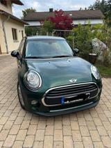MINI Cooper F55 grün (Vanos neu) - MINI MINI: GR