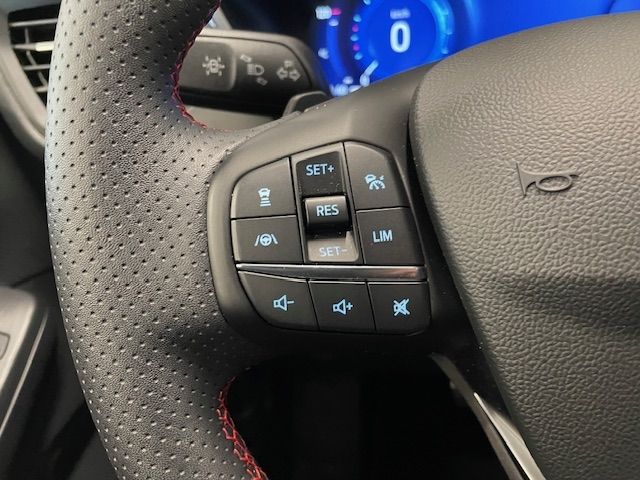 Fahrzeugabbildung Ford Kuga ST-Line X HUD Navi Digitales Cockpit Sounds