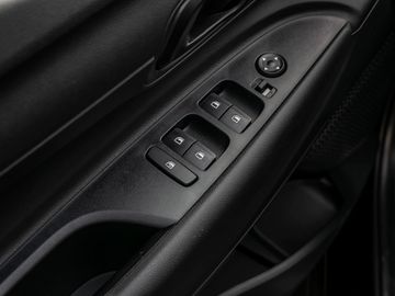 Hyundai Bayon 1.0 Select 2WD Navi Spurhalteassistent