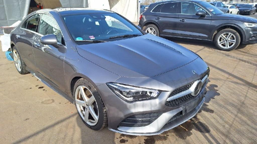Mercedes-Benz CLA 220d AMG Navi LED Pano Burmester STHZ ACC Pl