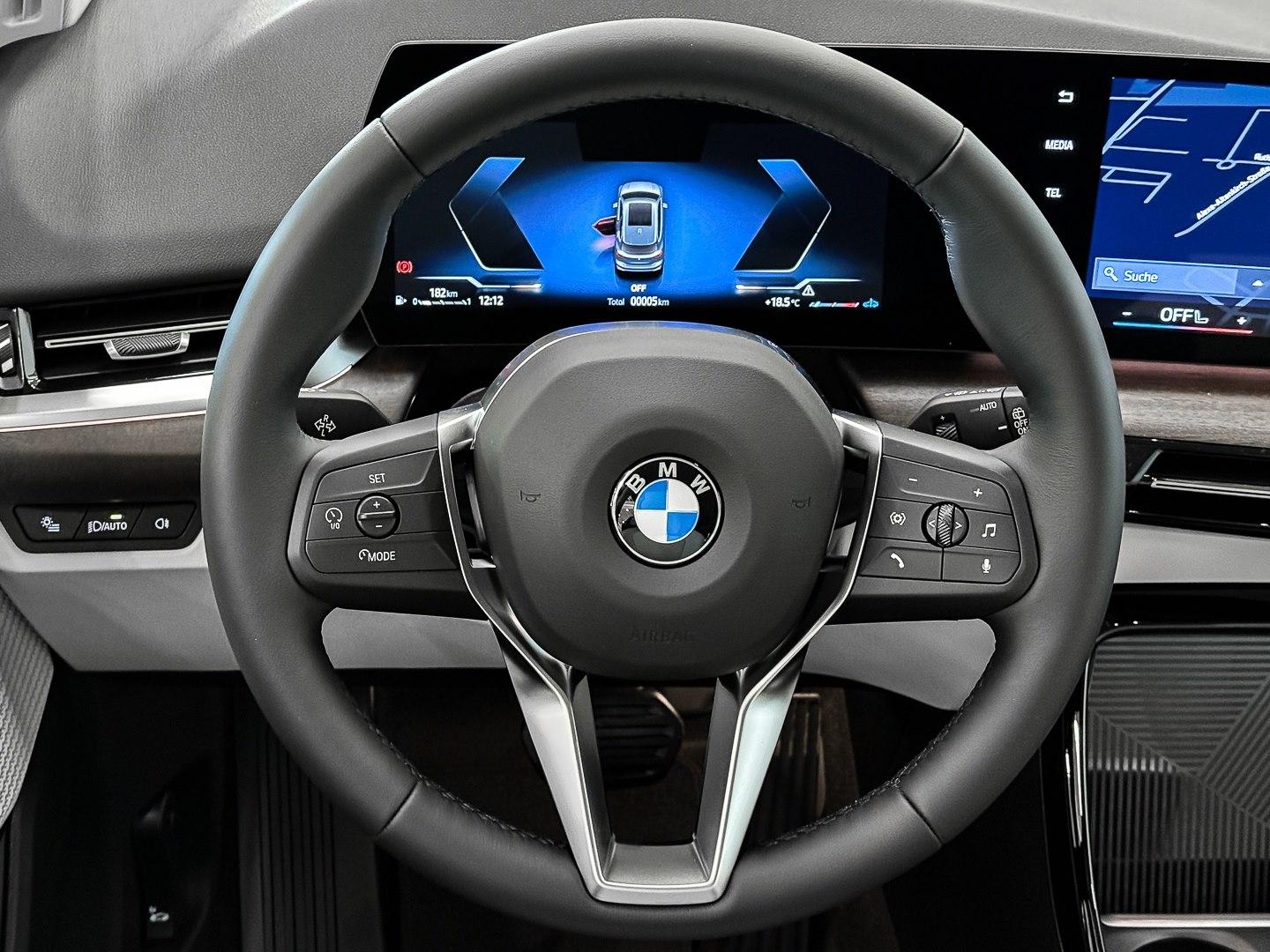 BMW Active 216i Luxury Line PANO RFK NAVI LED Sound Syst., миниатюра 11