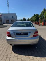Mercedes-Benz C 180 CGI BlueEFFICIENCY ELEGANCE - Mercedes-Benz mit Benzin-Antrieb: Limousine, 180 Cgi Blueefficiency