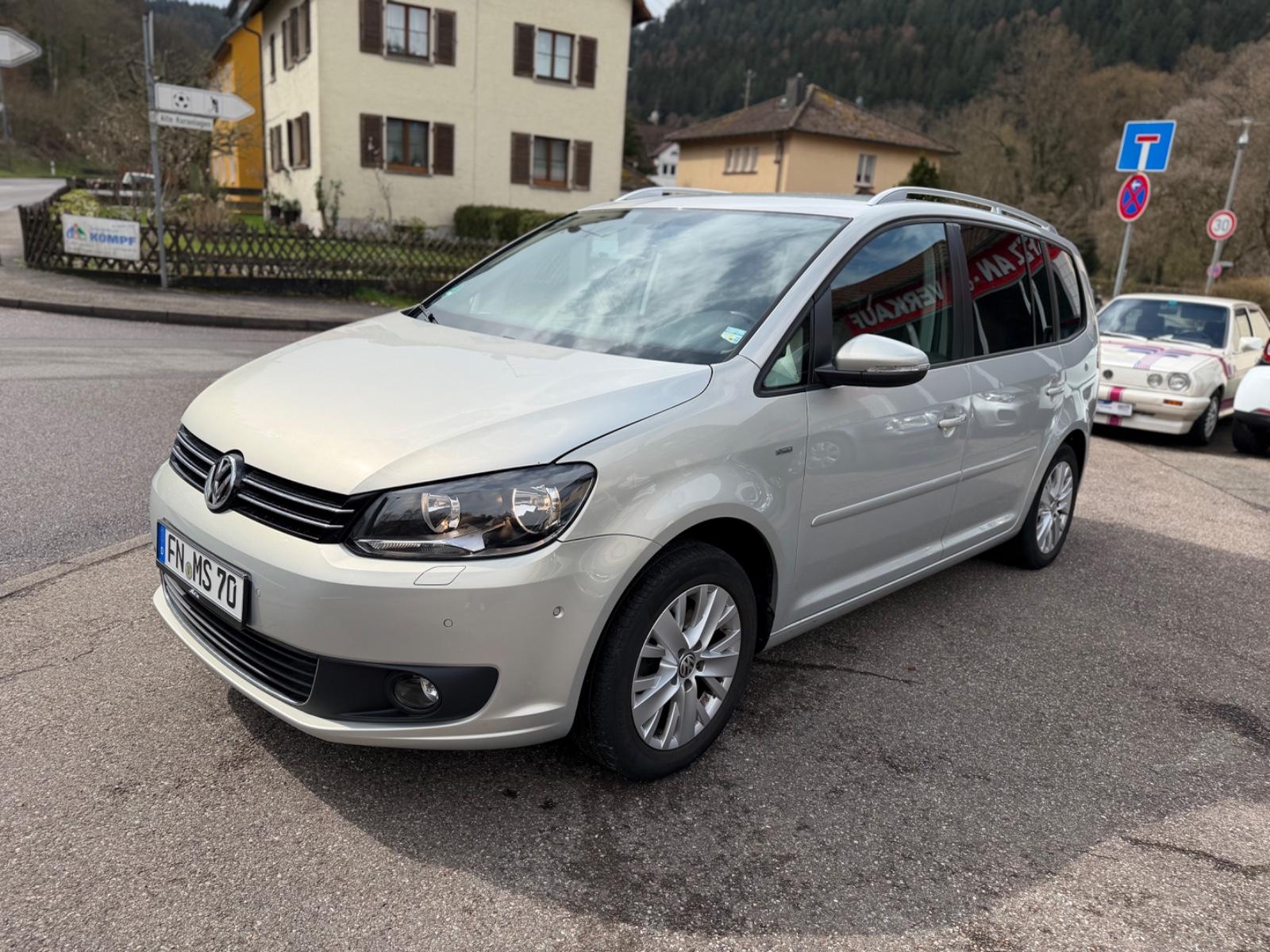 Volkswagen Touran Life 1.6 TDI *7 Sitzer*DSG*AHK*