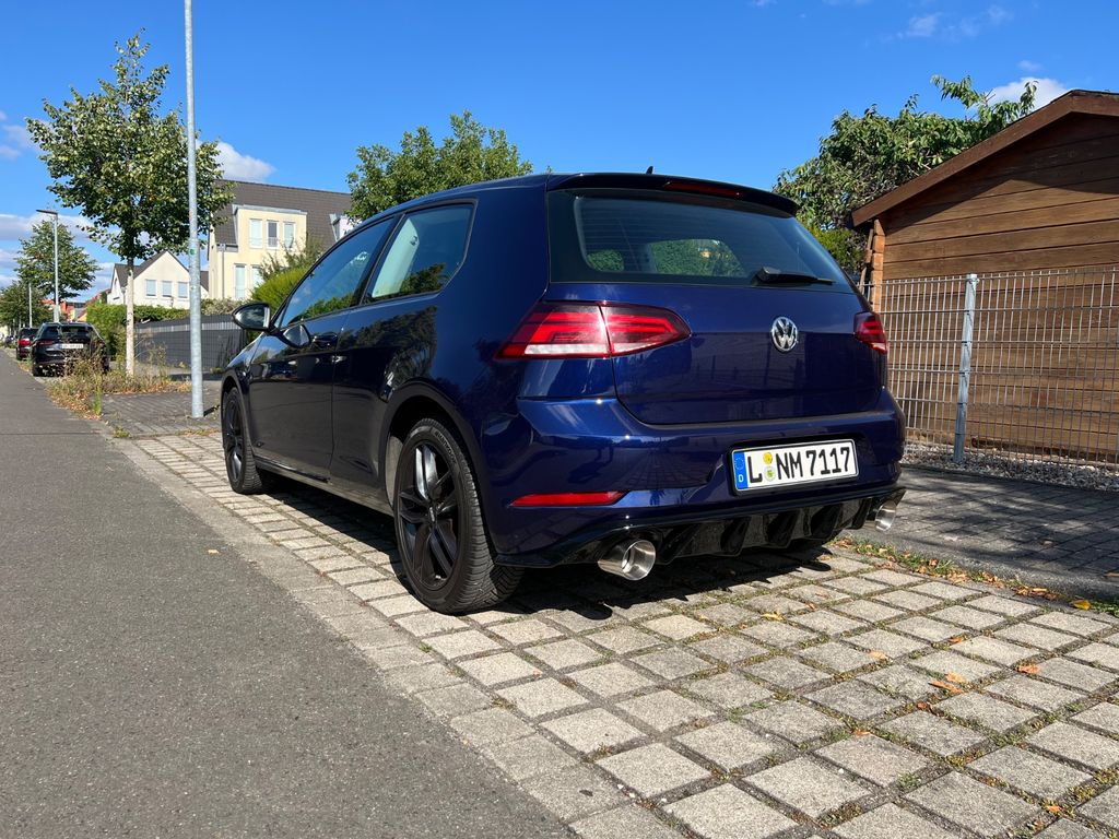 Image of Volkswagen Golf