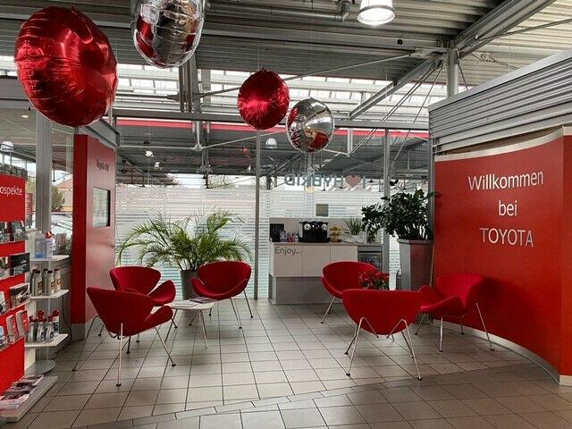 showroom-image-bottom