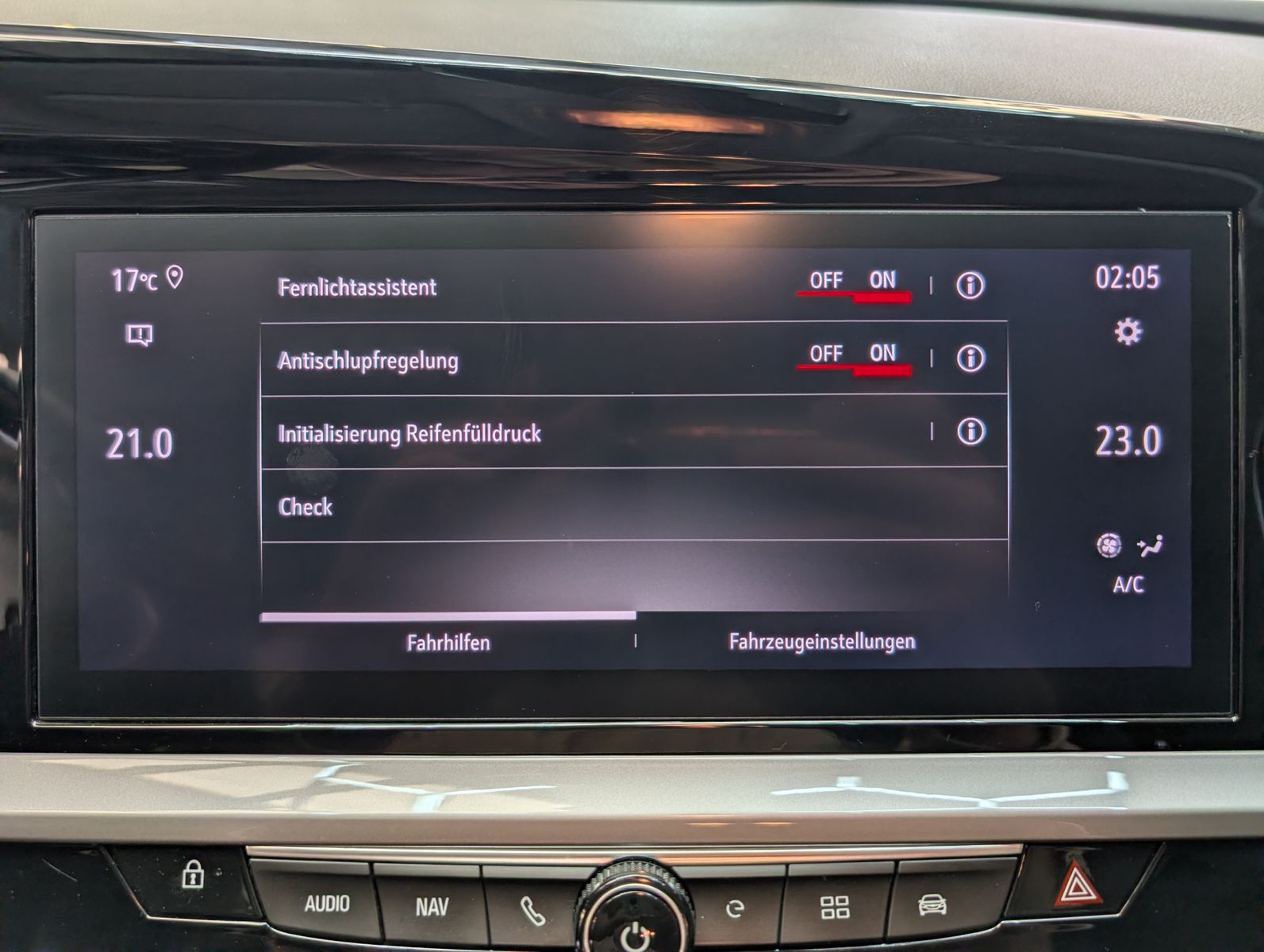 Fahrzeugabbildung Opel Grandland 1.6 PHEV GS Line ACC LED Winter-Paket