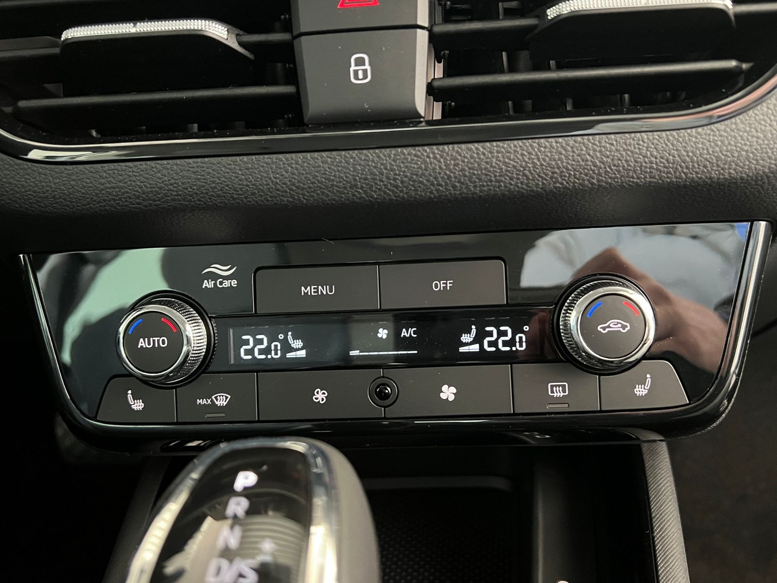 Fahrzeugabbildung SKODA Kamiq Selection 1.0 TSI DSG *LED, ACC, SmartLink