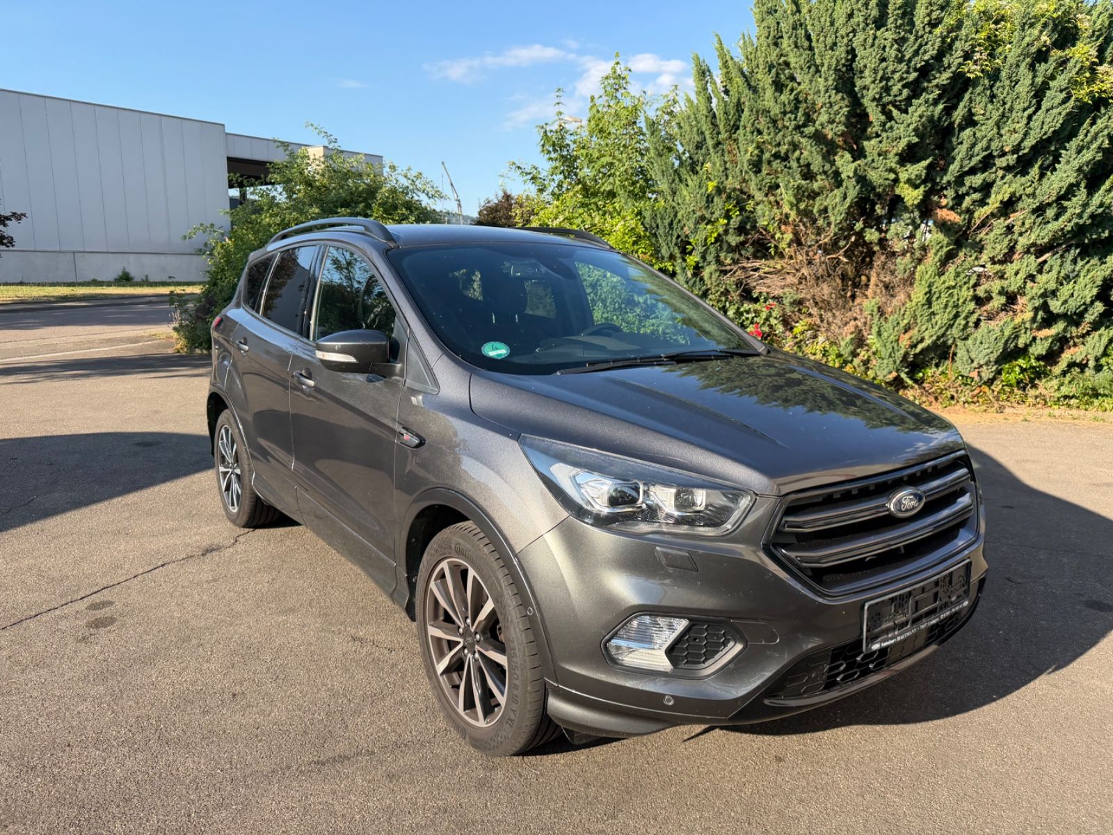 Ford Kuga - 1