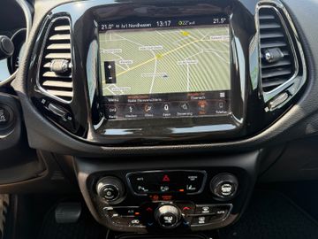 Jeep Compass Limited 4WD+Xenon+AHK+Navi+SHZ+LKRHZG+Ap