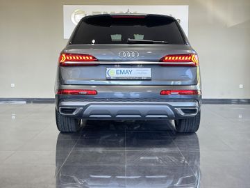 Audi Q7 - 7