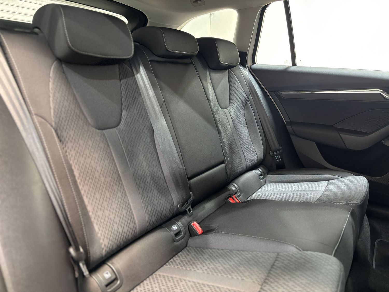 Fahrzeugabbildung SKODA Octavia 1.5 TSI Style#Virtual#Kamera#Spur#HeadUp
