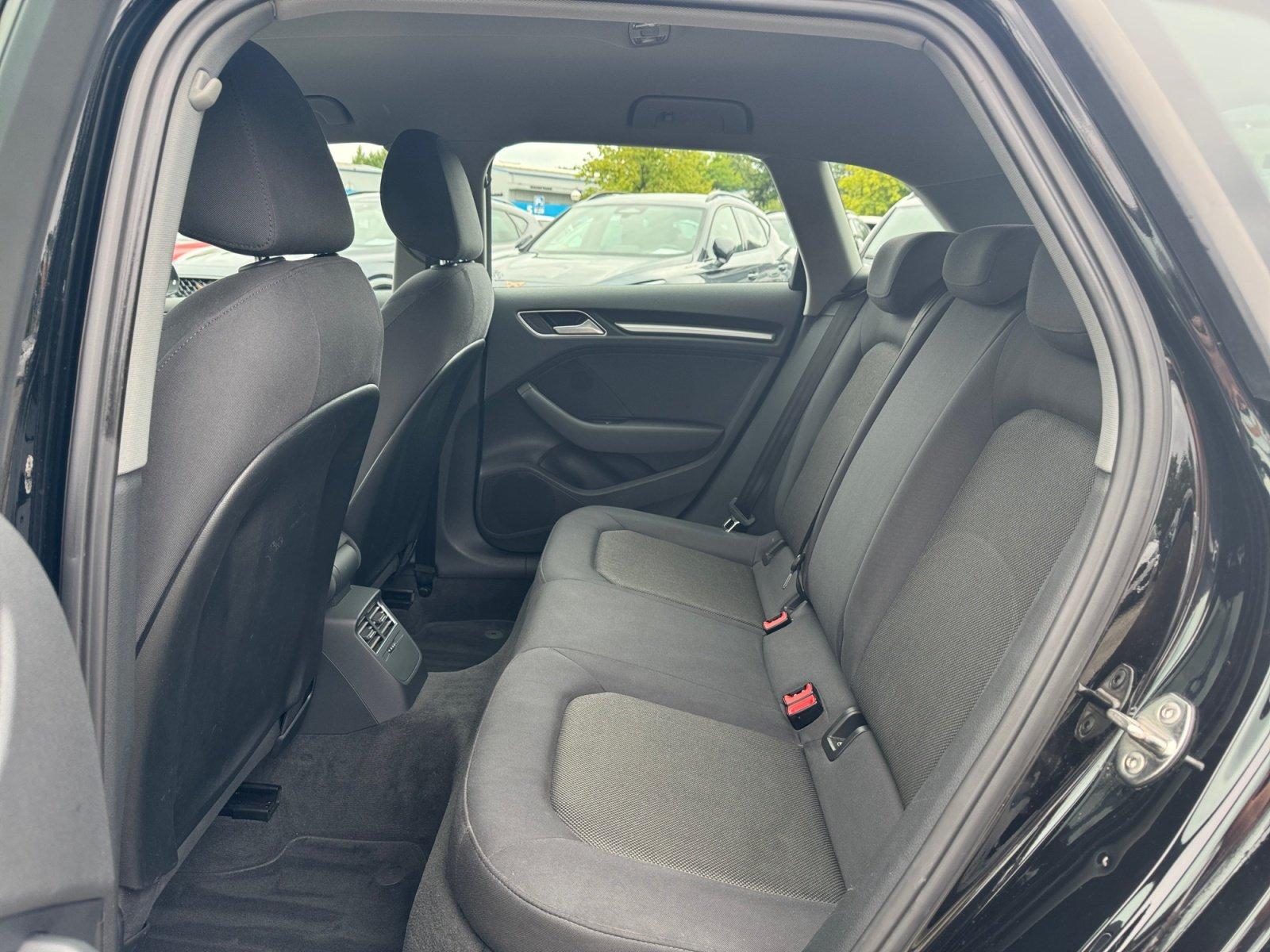 Audi A3 Sportback 1.0 TFSI DSG Navi+SHZ+KlimaAutomati