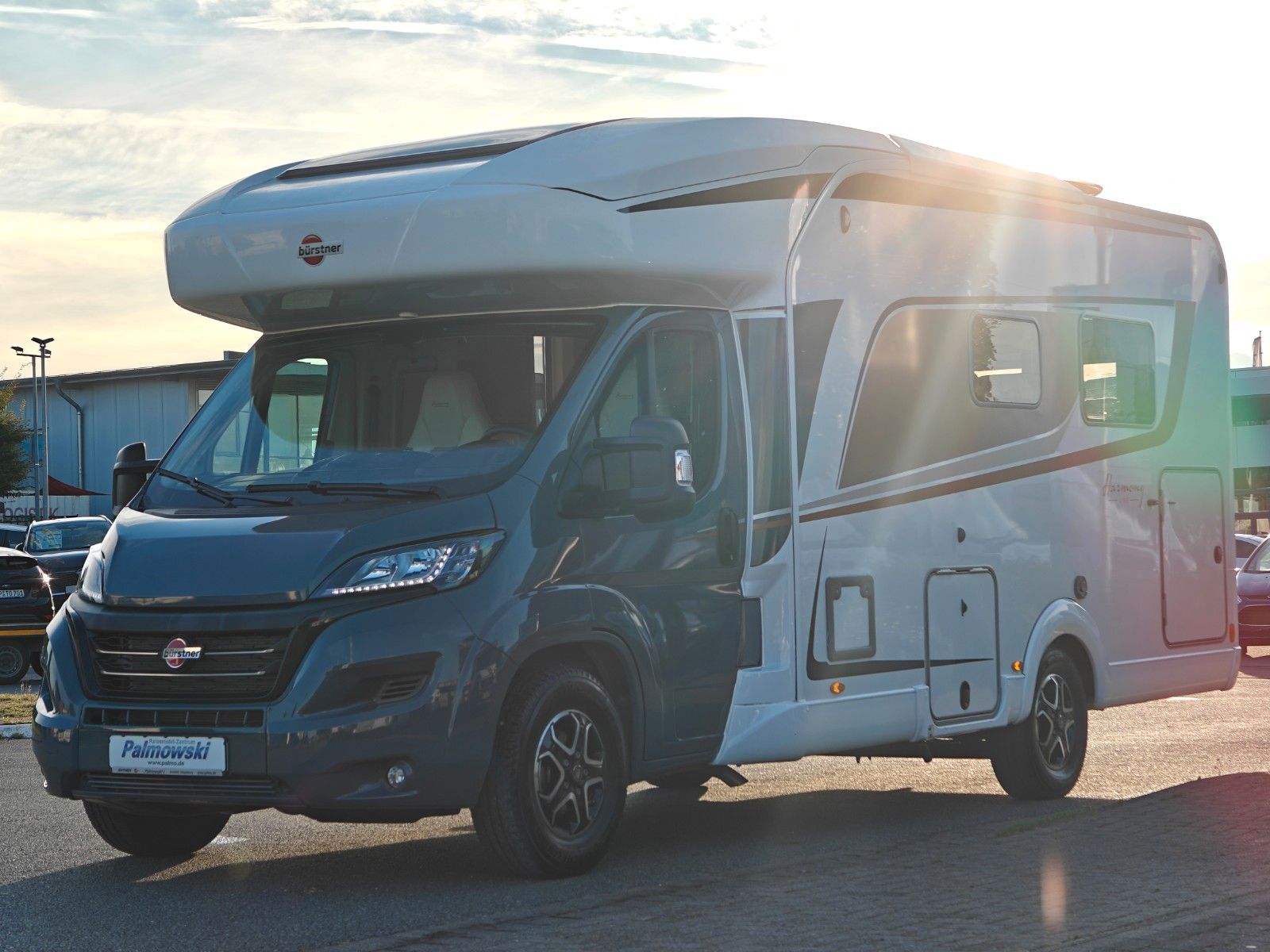 Fahrzeugabbildung Bürstner Lyseo TD Gallery 649 G Harmony Line - Backofen!