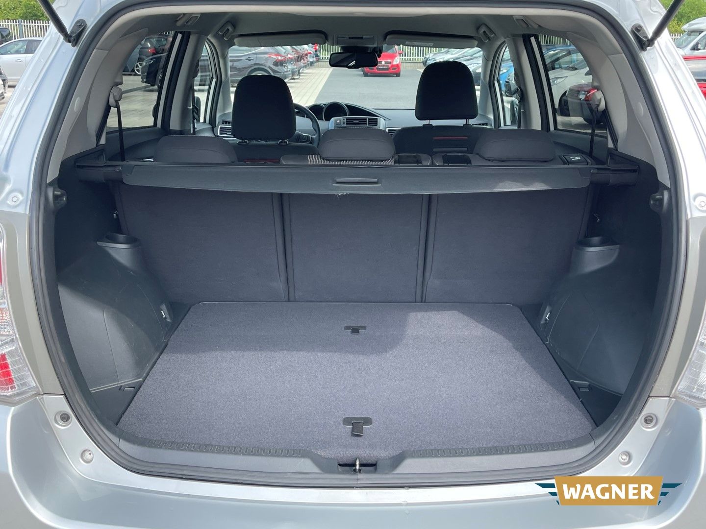 Fahrzeugabbildung Toyota Verso Edition-S+ 1.8 Klimaautomatik