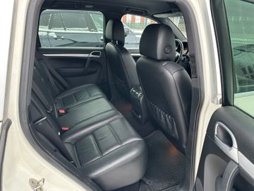 Porsche Cayenne - 12